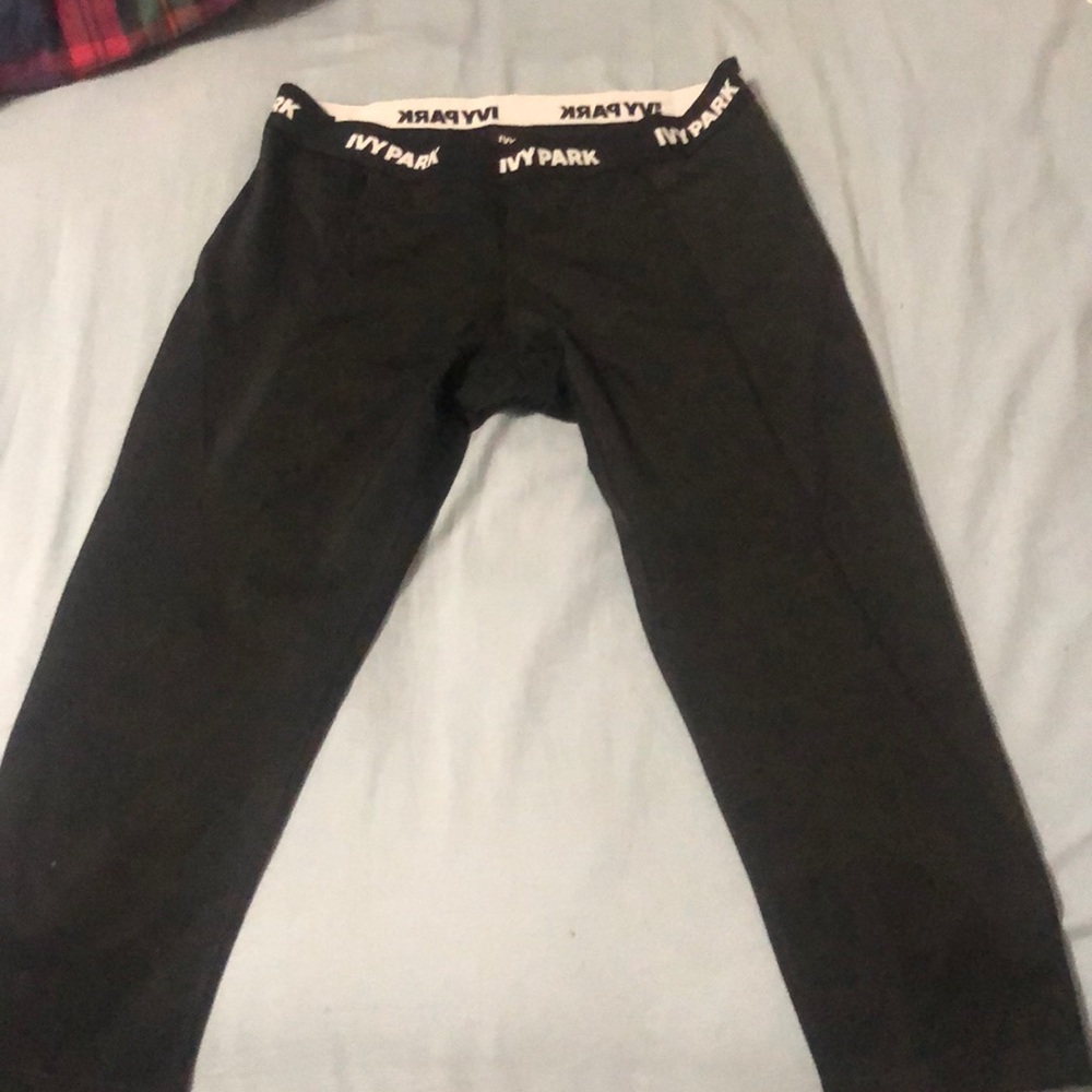 Ivy Park Capri Leggings